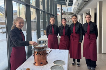 Flambieren mit Obst– ein feuriges Erlebnis an der HLW Reutte!